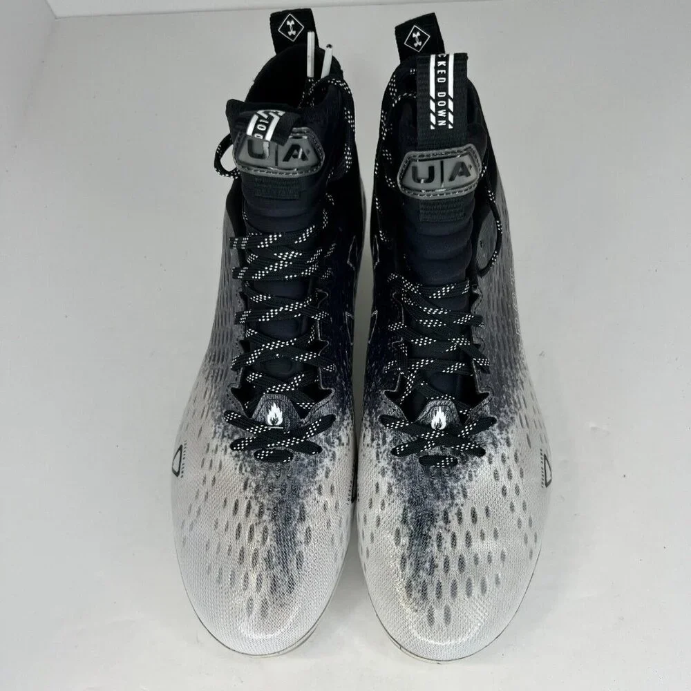 Under Armour Mens 3025082-001 Black Spotlight Lux MC 2.0 Size 12 Football Cleats